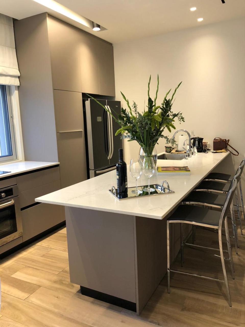K Suites Tlv By The Beach Tel Aviv Eksteriør billede