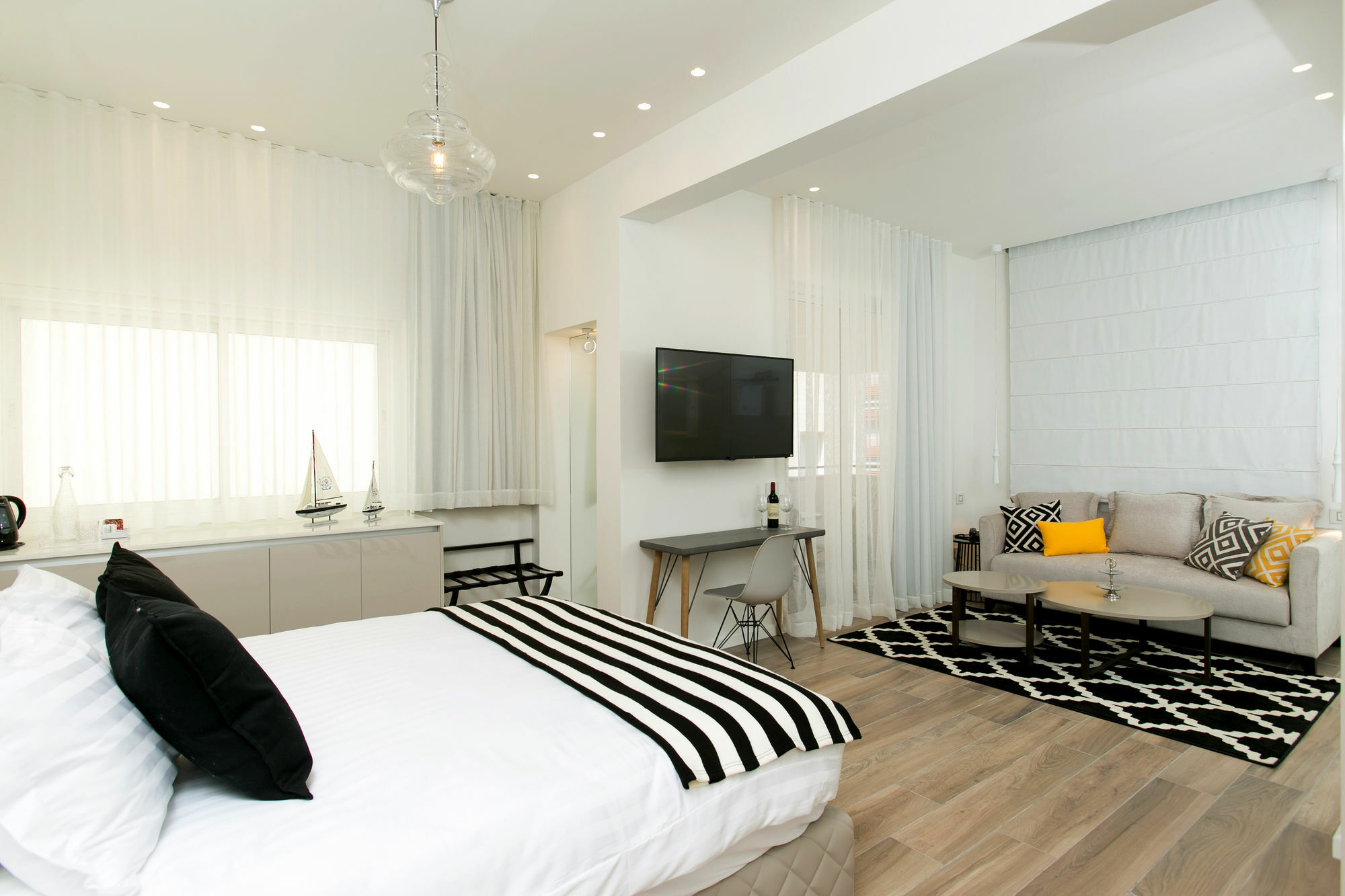 K Suites Tlv By The Beach Tel Aviv Eksteriør billede