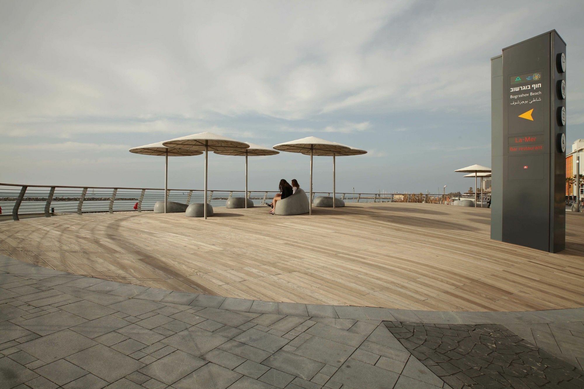 K Suites Tlv By The Beach Tel Aviv Eksteriør billede